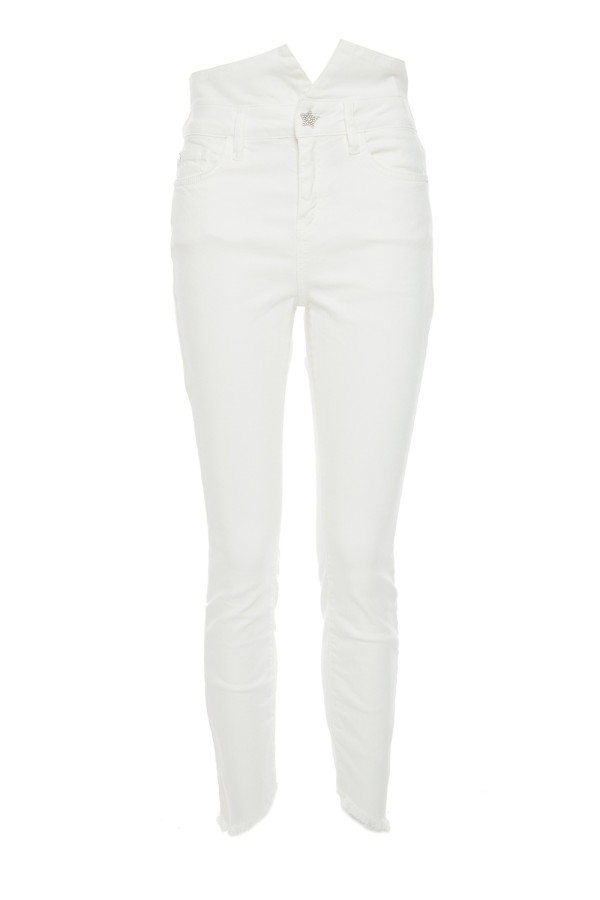 Jeans Selena Blanco. NOVEDADES. Tallas: 27, 28, 29, 26 | Bambalinas Closet