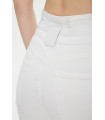 Jeans Selena Blanco. Pantalones / Shorts BSB. Tallas: 27, 28, 29, 26 | Bambalinas