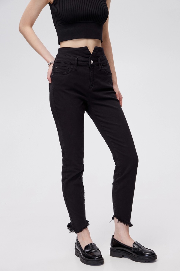 Jeans Selena Negro. Pantalones / Shorts BSB. Tallas: 26, 27, 28, 29, 30 |