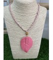 Collar Pluma. Bisuteria. Color: naranja, negro, rosa, gris claro, blanco