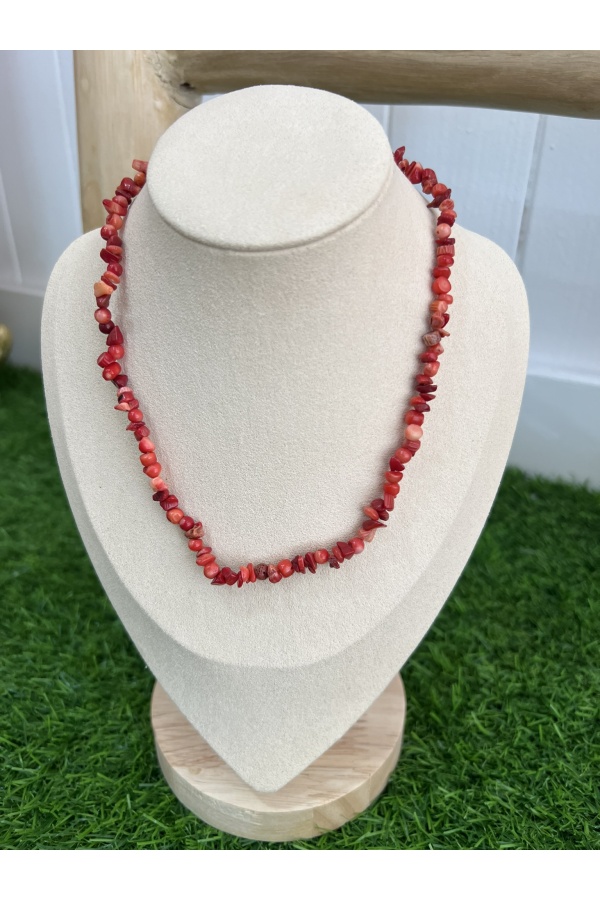 Gargantilla Corales. Bisuteria. Color: blanco, turquesa, azul marino, rojo |