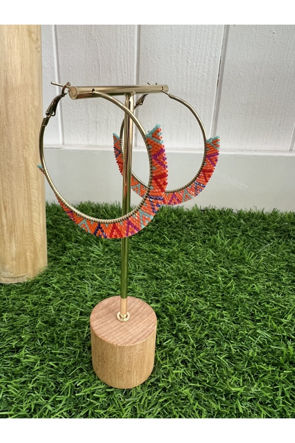 Pendientes Aros Abalorio. Bisuteria. Color: naranja, blanco | Bambalinas Closet