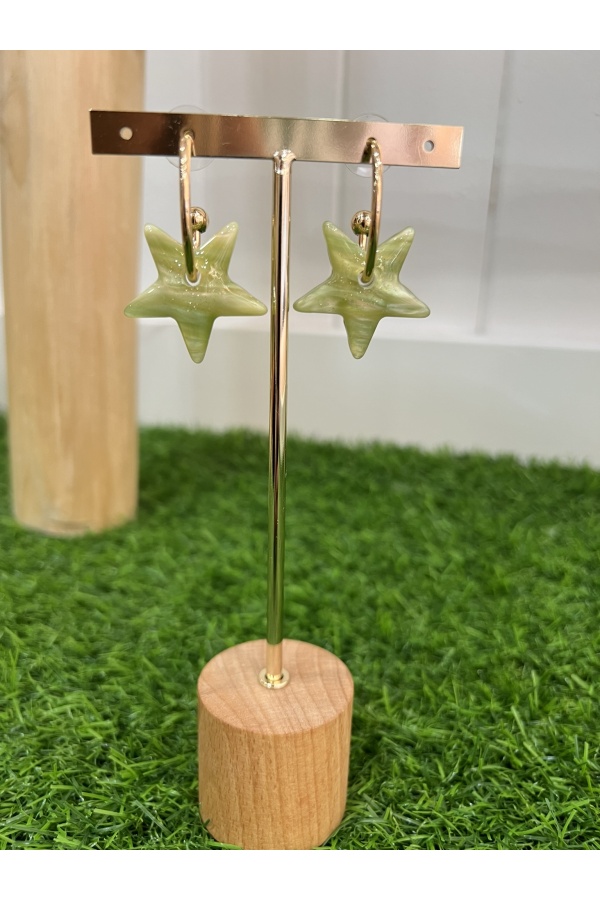 Pendientes Estrella Piercing Verde. Bisuteria.  | Bambalinas Closet