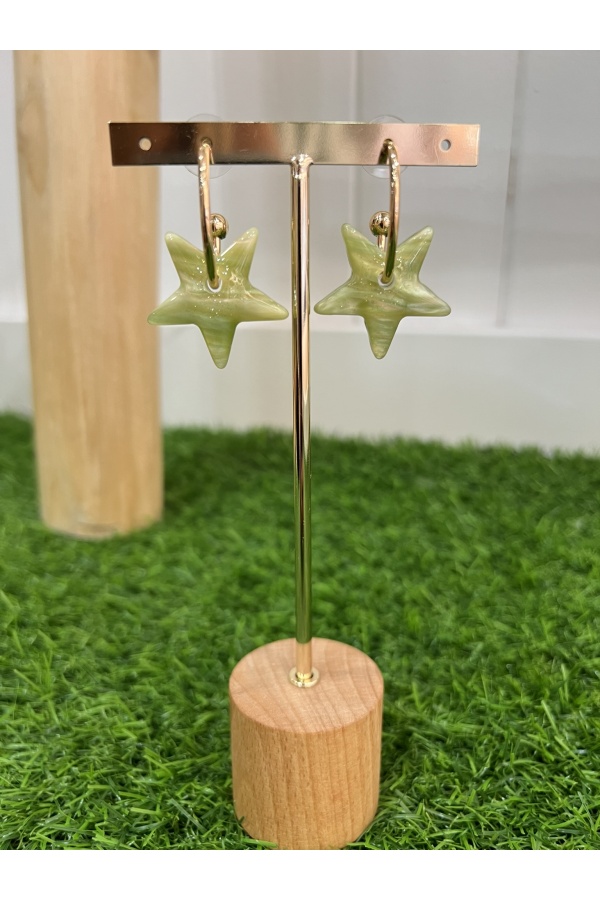Pendientes Estrella Piercing Verde. Bisuteria.  | Bambalinas Closet