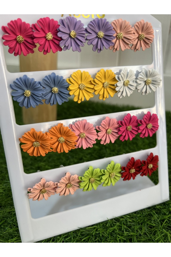 Pendientes Margarita. Bisuteria. Color: fucsia, lila, rosa, salmon, denim claro