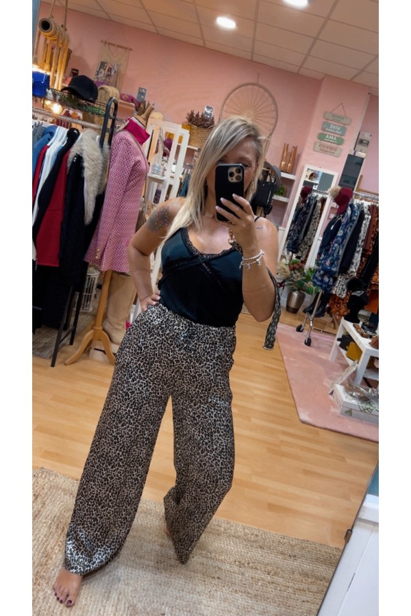 Pantalon Animal Print. Pantalones / Shorts.  | Bambalinas Closet