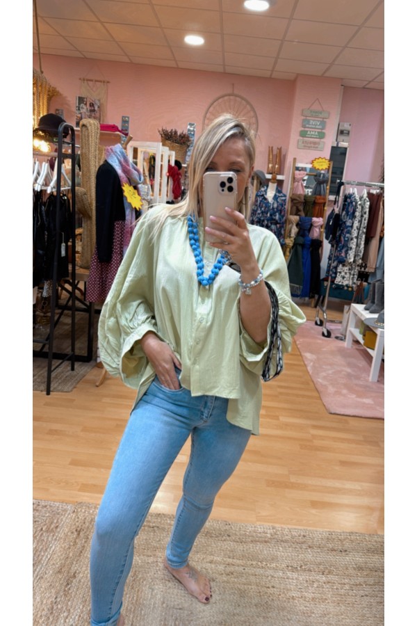 Blusa Denia. Camisas / Tops/Chalecos. Color: orquidea, amarillo pastel, verde