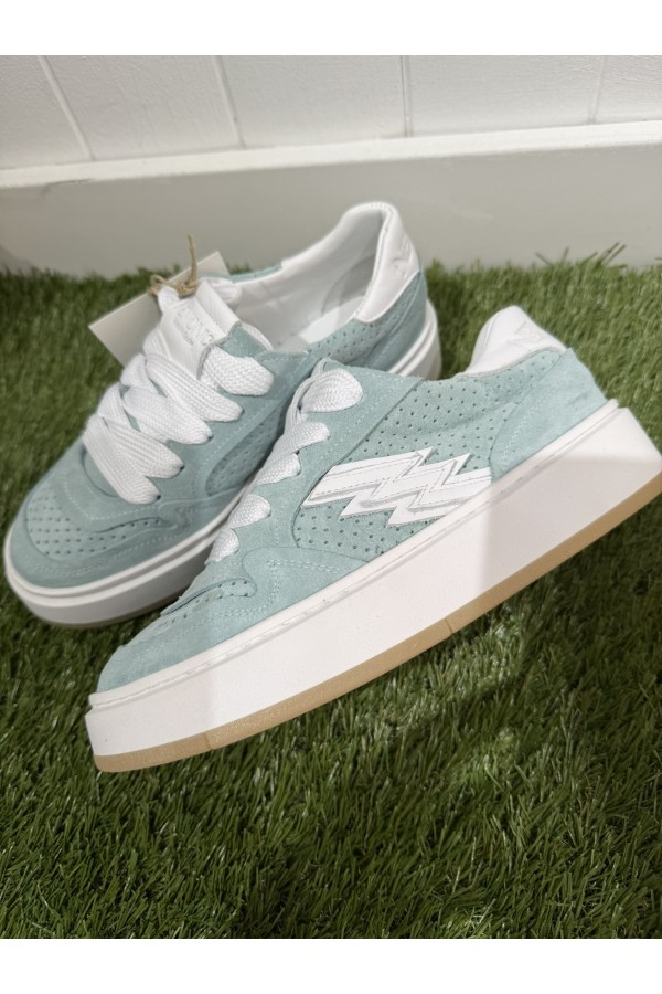 Deportiva Menta. Deportivas. Tallas: 35, 36, 37, 38, 39, 40 | Bambalinas Closet