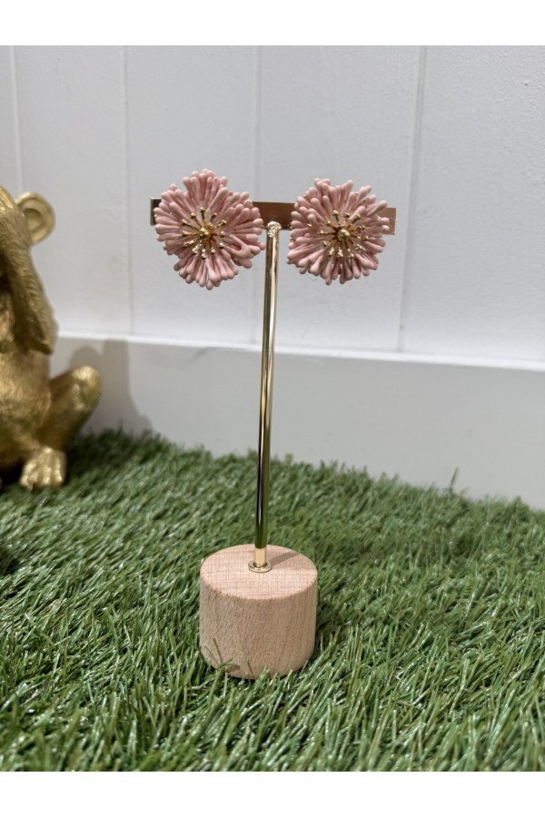 Pendientes Flor Salmon. Bisuteria.  | Bambalinas Closet