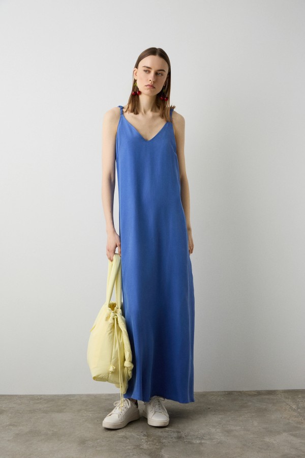 Vestido Creta. Vestidos BSB. Color: azul klein, vino; Tallas: xs, s, m |