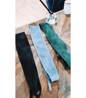 Fajin Ante Estrecho. Cinturones. Color: negro, denim claro, verde militar |
