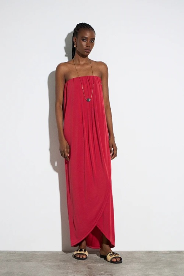 Vestido Chloe Cadena. Vestidos BSB. Color: rojo, negro, maquillaje; Tallas: xs