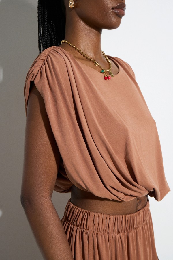 Top Chloe. Camisetas / Camisas BSB. Color: maquillaje, negro, rojo; Tallas: xs