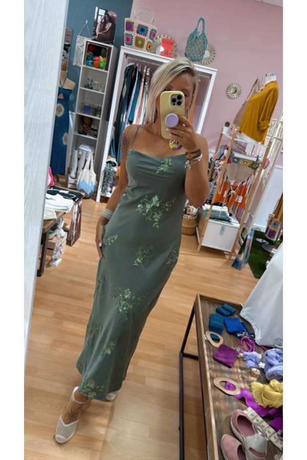 Vestido Paris. Vestidos. Color: verde kaki, negro; Tallas: talla unica |