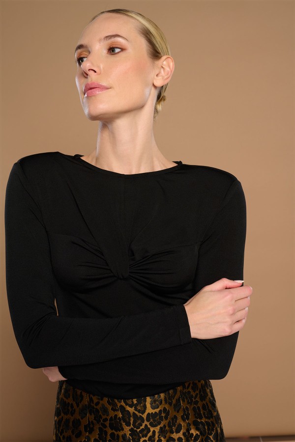 Top Lea Negro. Inicio.  | Bambalinas Closet