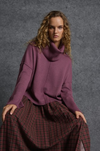Jersey Dinamarca. Jerseys BSB. Color: crudo, uva, marron chocolate, verde kaki;