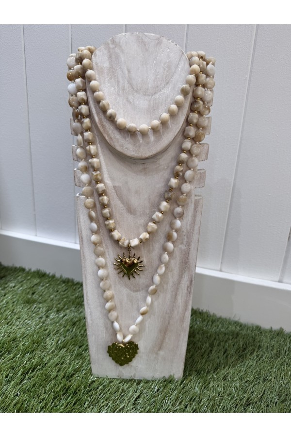 Collar Sol Corazon. Bisuteria. Color: verde kaki, crudo, marron chocolate |