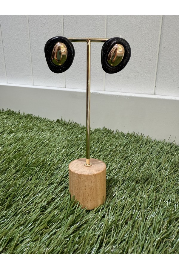 Pendientes Verona. Bisuteria. Color: blanco roto, marron chocolate, negro |