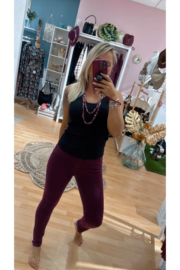 Pantalon Burdeos. Pantalones / Shorts. Tallas: 34, 36, 38, 40, 42 | Bambalinas