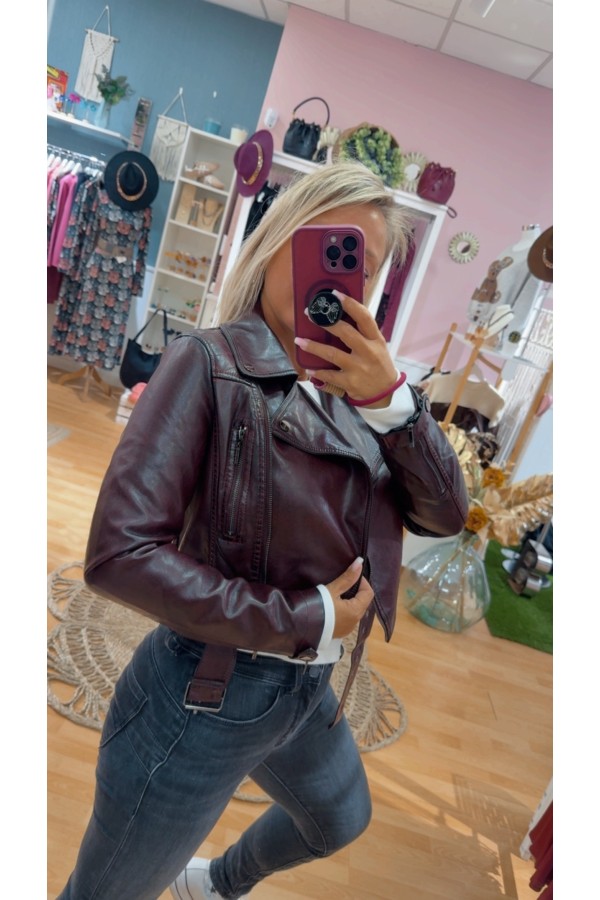 Biker Knucles. Prenda exterior. Color: granate; Tallas: m, l, s | Bambalinas