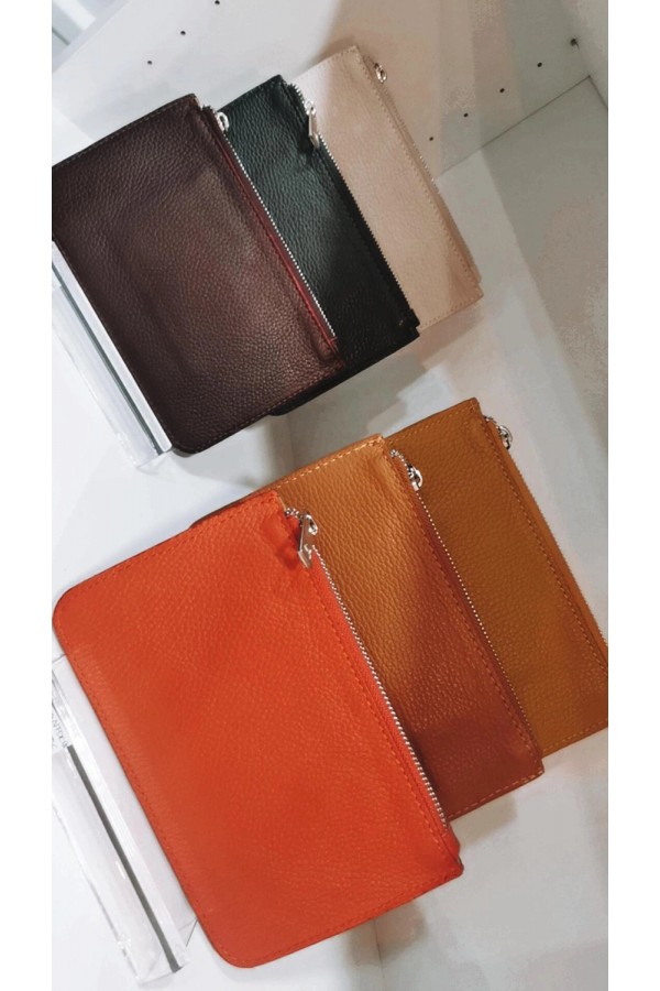 Monedero Colores. Varios. Color: mostaza, verde militar, maquillaje, marfil