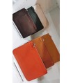 Monedero Colores. Varios. Color: mostaza, verde militar, maquillaje, marfil