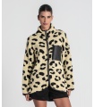 Chaqueta Animal Print. Prenda exterior. Color: camel, blanco; Tallas: s/m, xs/s |