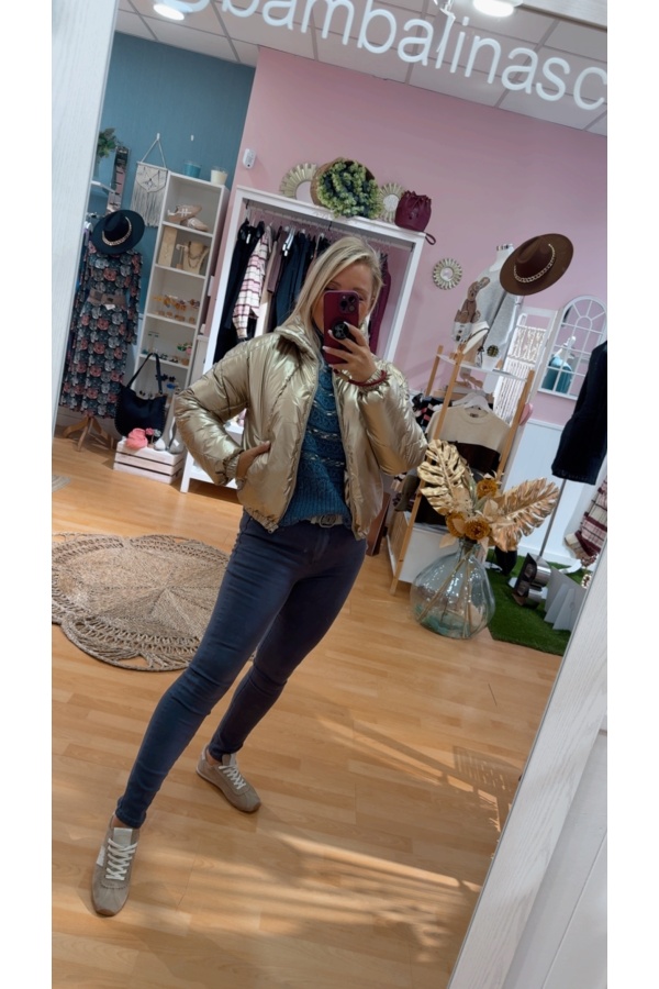 Anorak Ioana. Prenda exterior. Tallas: m, l, s | Bambalinas Closet