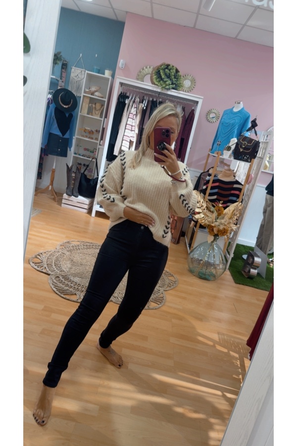 Pantalon Onyx. Pantalones / Shorts. Color: negro; Tallas: 34, 36, 38, 40, 42 |