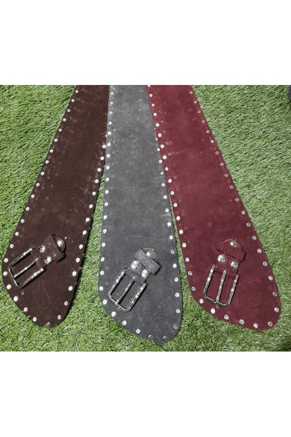 Cinturon Tachas. Cinturones. Color: burdeos, marron chocolate, gris; Tallas: