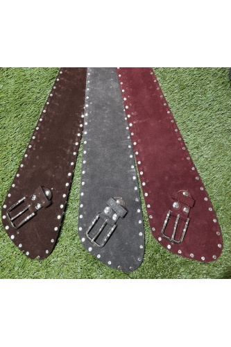 Cinturon Tachas. Cinturones. Color: burdeos, marron chocolate, gris; Tallas:
