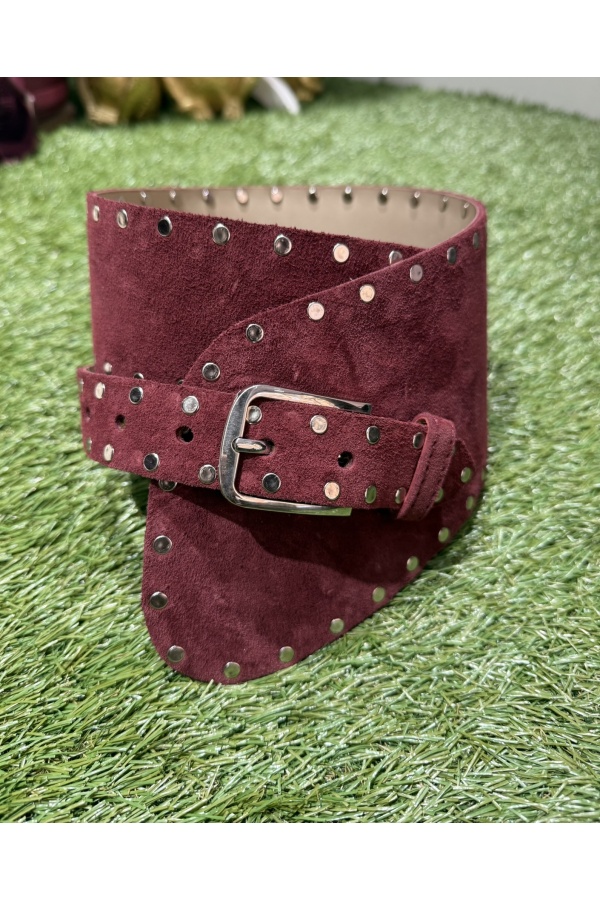 Cinturon Tachas. Cinturones. Color: burdeos, marron chocolate, gris; Tallas: