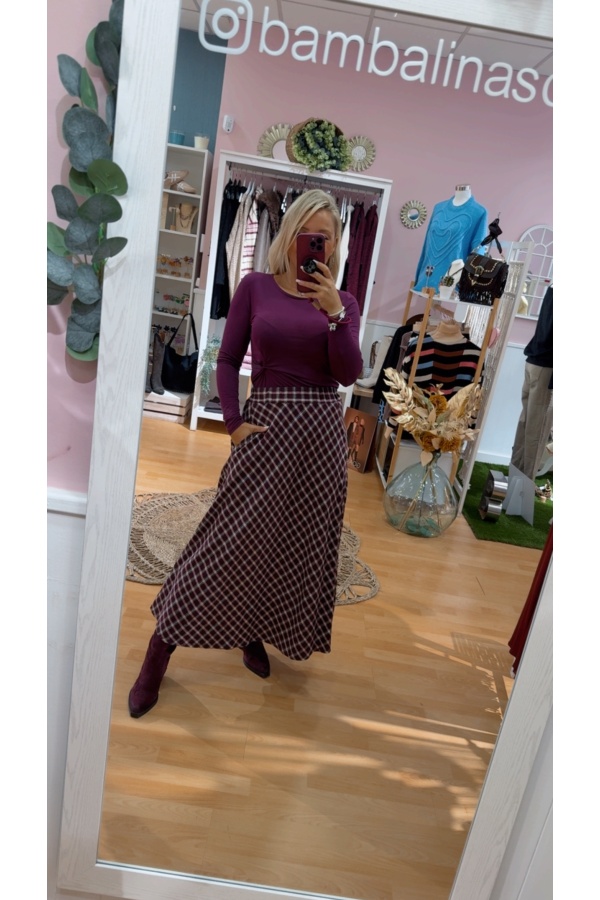 Camiseta Nudo. Inicio. Color: granate, marron chocolate; Tallas: talla unica |