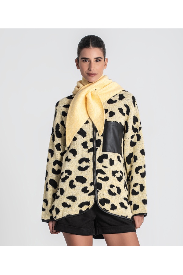 Bandana Punto. Pañuelos /Bufandas. Color: negro, crudo, naranja, azul cielo