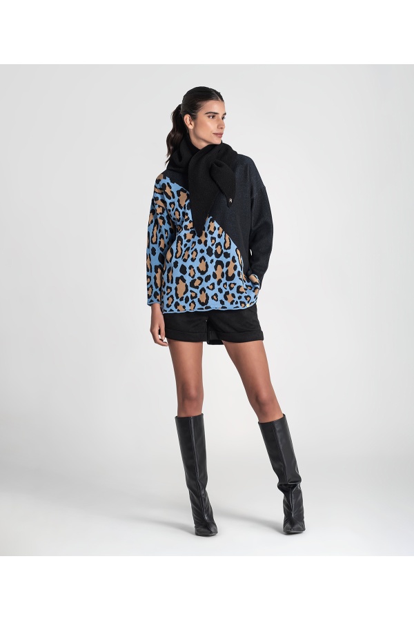 Bandana Punto. Pañuelos /Bufandas. Color: negro, crudo, naranja, azul cielo