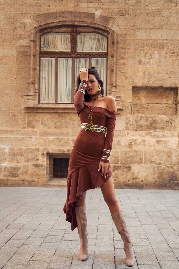 Vestido Melanita Camaleonica. Vestidos / Conjuntos C. Tallas: s, m, l, xs |