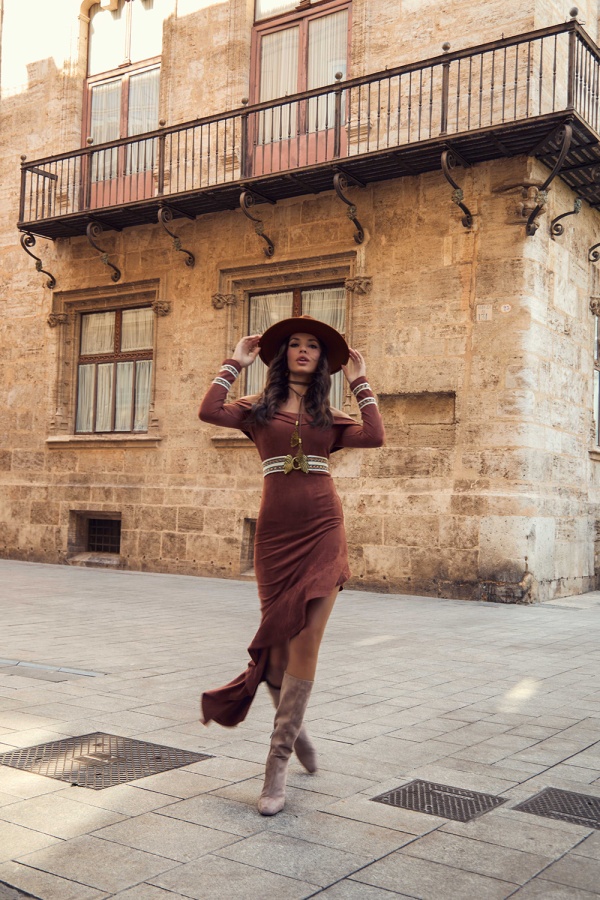 Vestido Melanita Camaleonica. Vestidos / Conjuntos C. Tallas: s, m, l, xs |