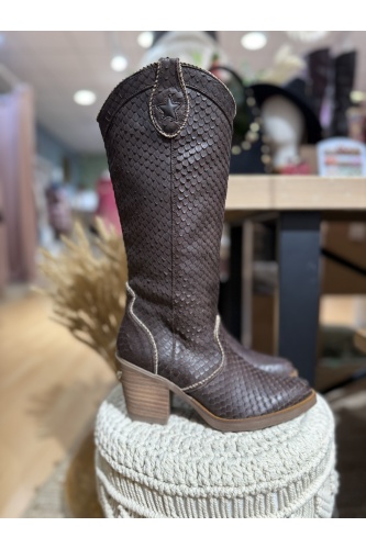 Bota Serpiente Chocolate. Botas Altas. Tallas: 36, 37, 38, 39, 40 | Bambalinas