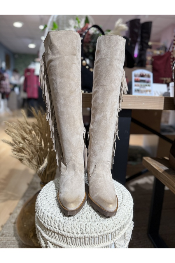 Bota Bambi Flecos. Botas Altas. Tallas: 36, 37, 38, 39, 40 | Bambalinas Closet