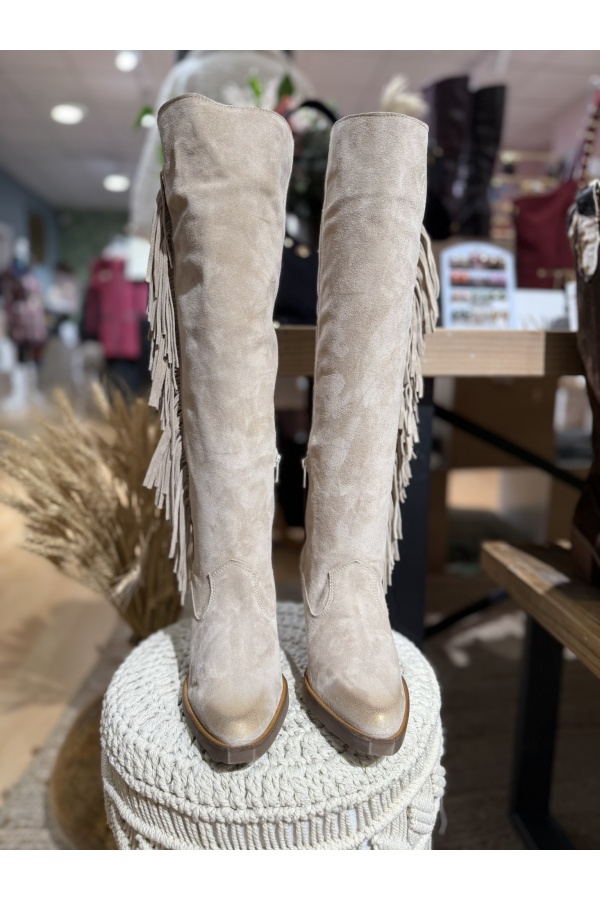 Bota Bambi Flecos. Botas Altas. Tallas: 36, 37, 38, 39, 40 | Bambalinas Closet