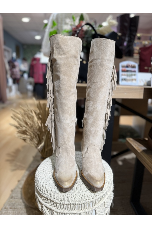 Bota Bambi Flecos. Botas Altas. Tallas: 36, 37, 38, 39, 40 | Bambalinas Closet