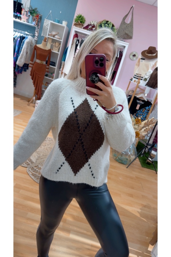 Jersey Rombo. Sueters / Jersey. Color: gris, marron chocolate, crudo, beige;