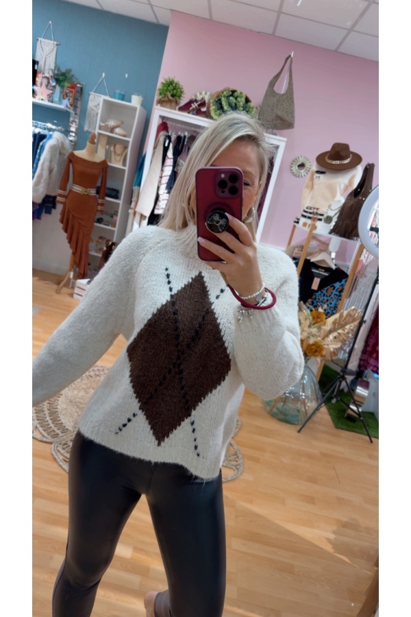 Jersey Rombo. Sueters / Jersey. Color: gris, marron chocolate, crudo, beige;