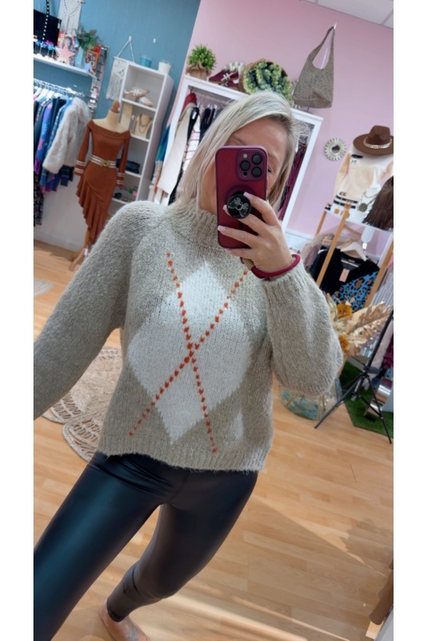 Jersey Rombo. Sueters / Jersey. Color: gris, marron chocolate, crudo, beige;