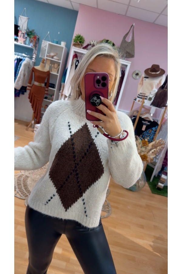 Jersey Rombo. Sueters / Jersey. Color: gris, marron chocolate, crudo, beige;