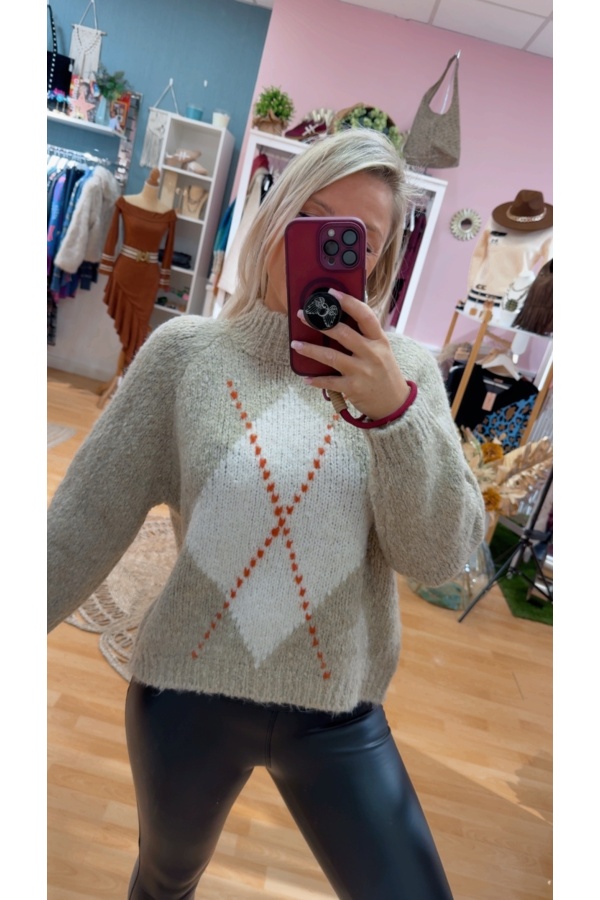 Jersey Rombo. Sueters / Jersey. Color: gris, marron chocolate, crudo, beige;