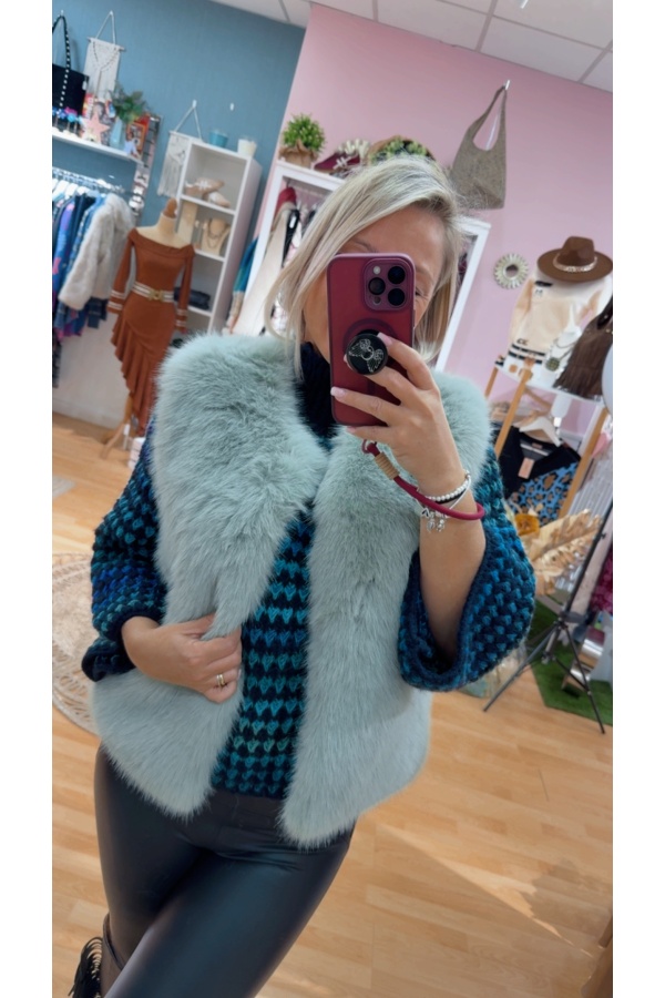 Chaleco Berlin. Camisas / Tops/Chalecos. Color: caldera, marron chocolate, verde