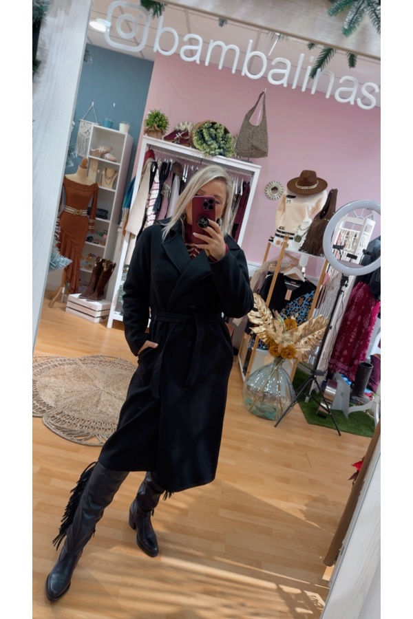 Abrigo Paño Cinturon. Prenda exterior. Color: granate, negro; Tallas: talla unica