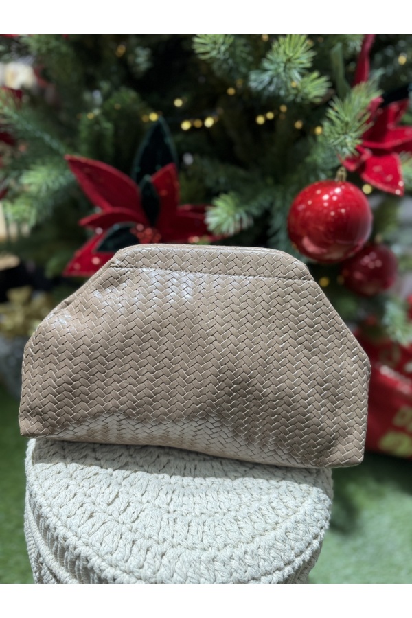 Bolso Trenzado. Bolsos. Color: cafe, marron | Bambalinas Closet