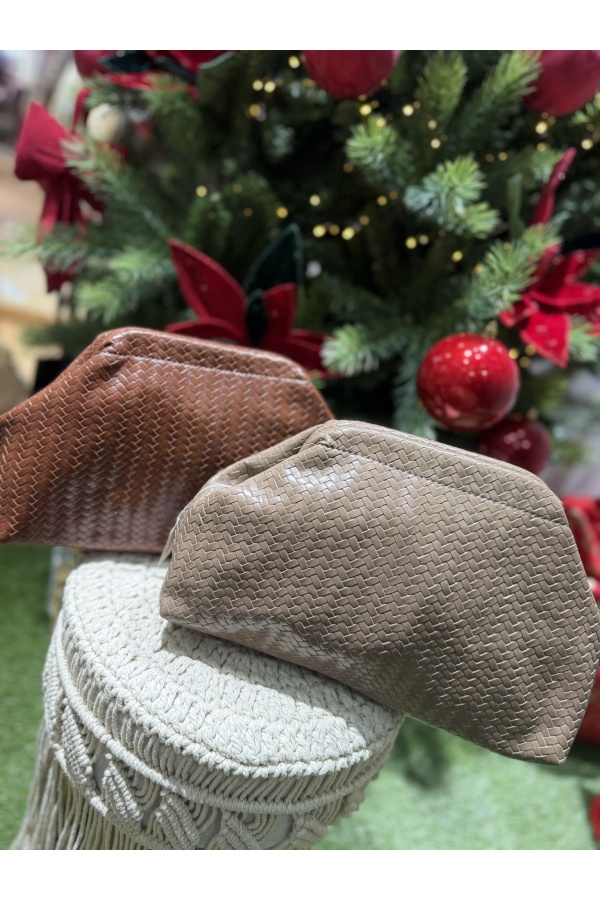 Bolso Trenzado. Bolsos. Color: cafe, marron | Bambalinas Closet